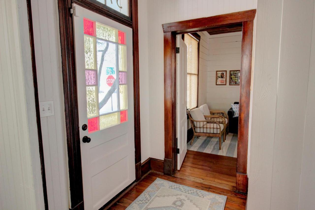 Historic 1899 Home For Summer Galveston Exterior photo